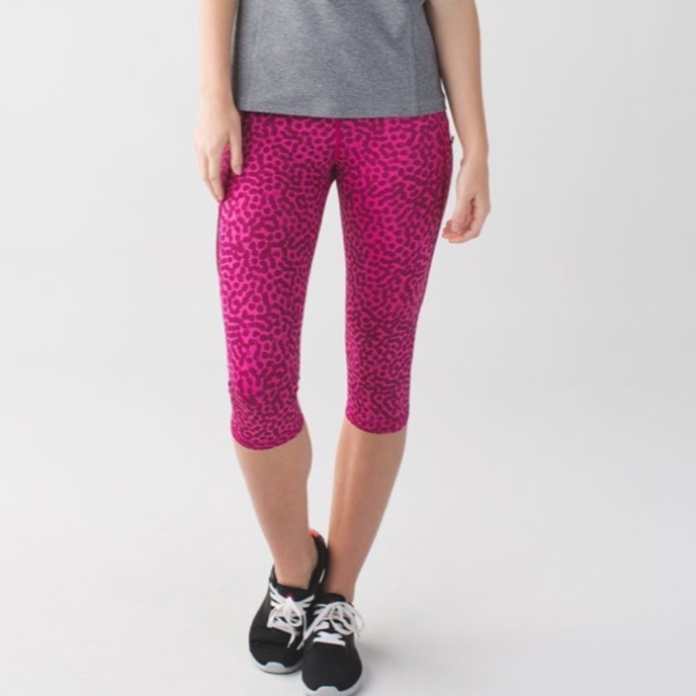 lululemon athletica Top Speed Crop Running Leggings EUC 6